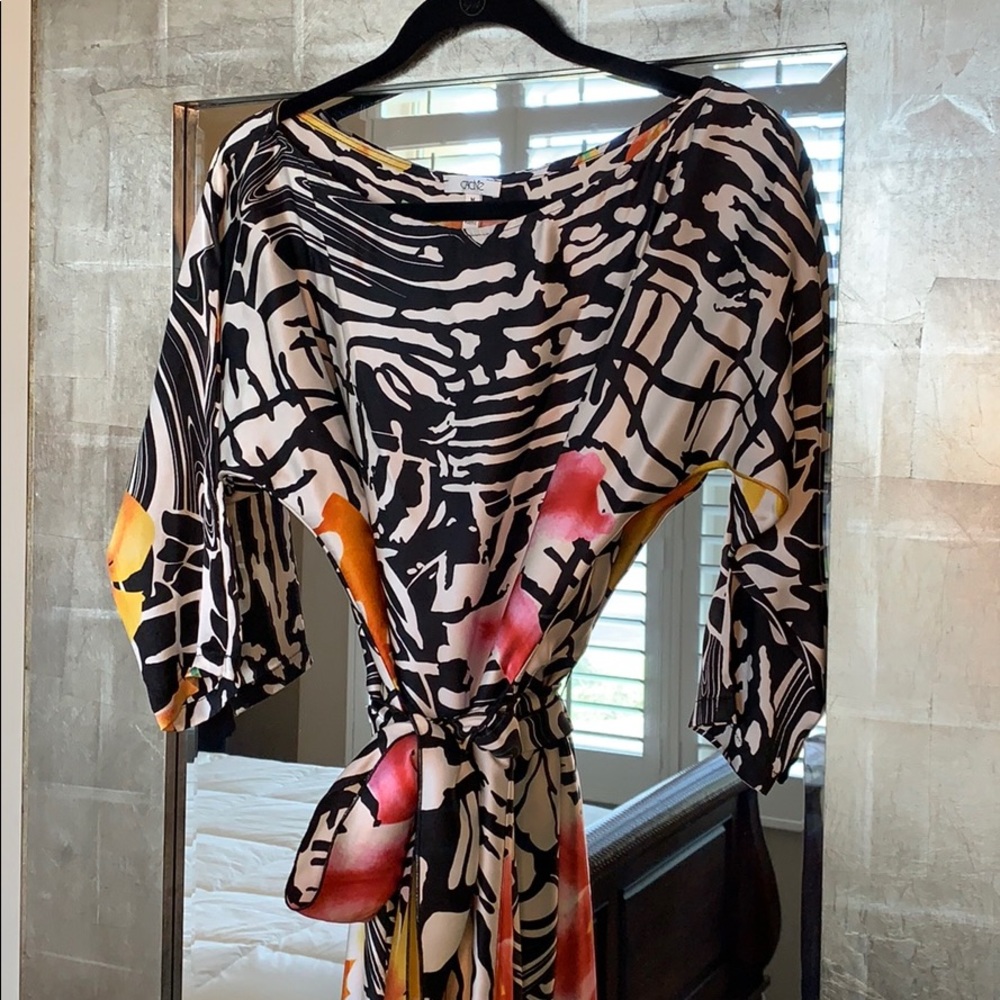 Dress - Picture 6 of 11
